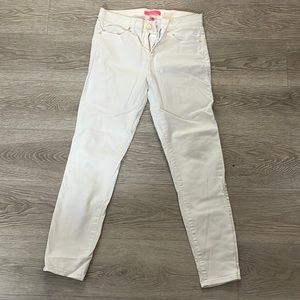 White skinny jeans